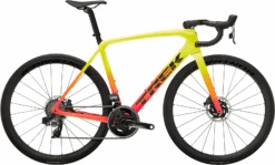 Trek Emonda SLR 7 ETap 2022 -BONTRAGER Verkoopwinkel slr 7 etap geel 1